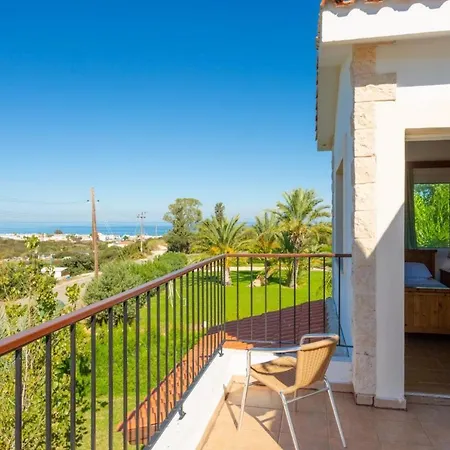 Alexandros Villa *